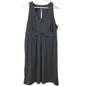 INC b&w‎ high waist v-neck sleeveless dress